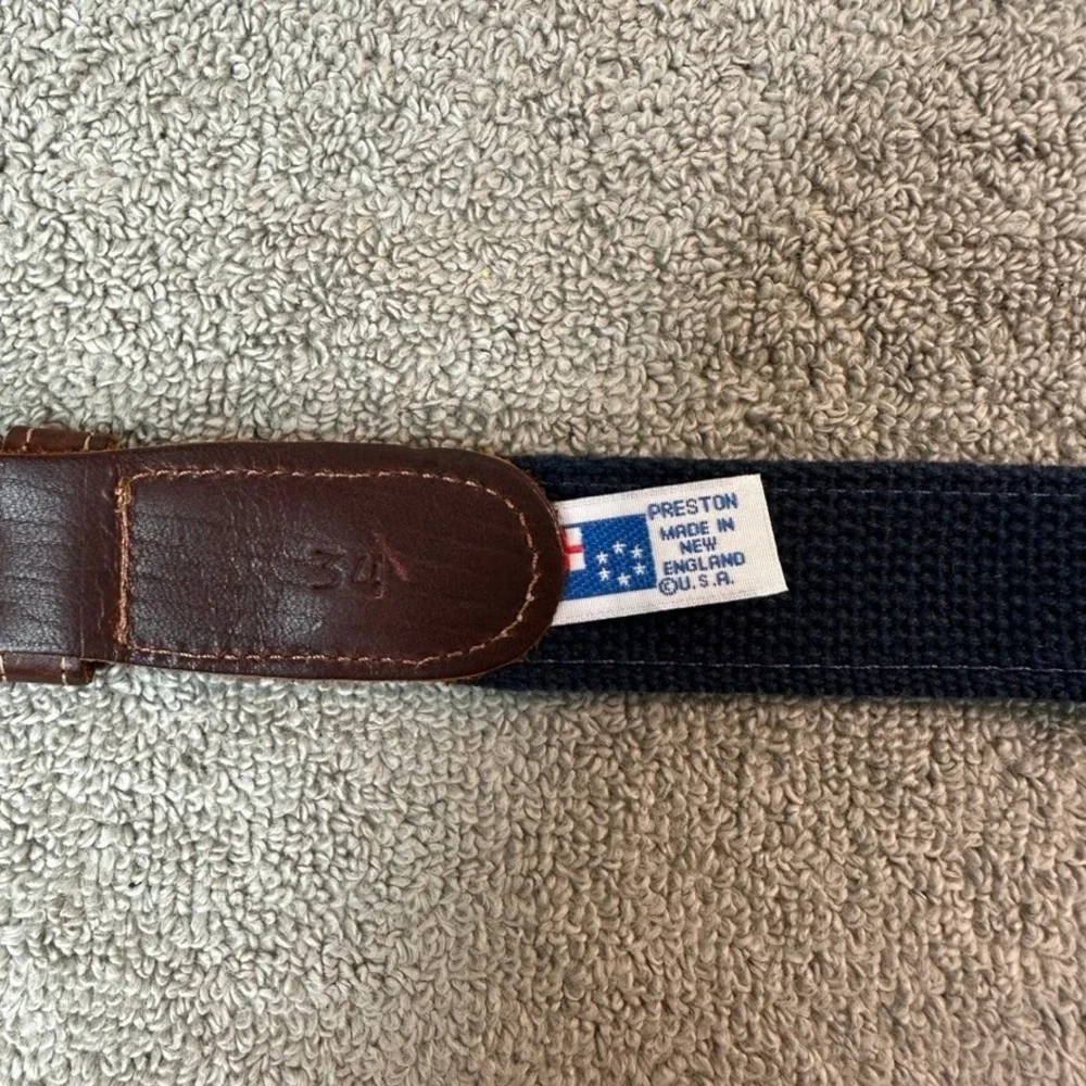 Preston New England Mens 34 Nautical Yacht Flag Surcingle Belt Pink Navy Leather